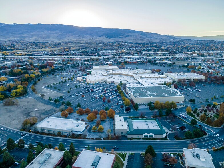 More Photos Of 5000 Meadowood Mall Cir, Reno Unknown For Lease