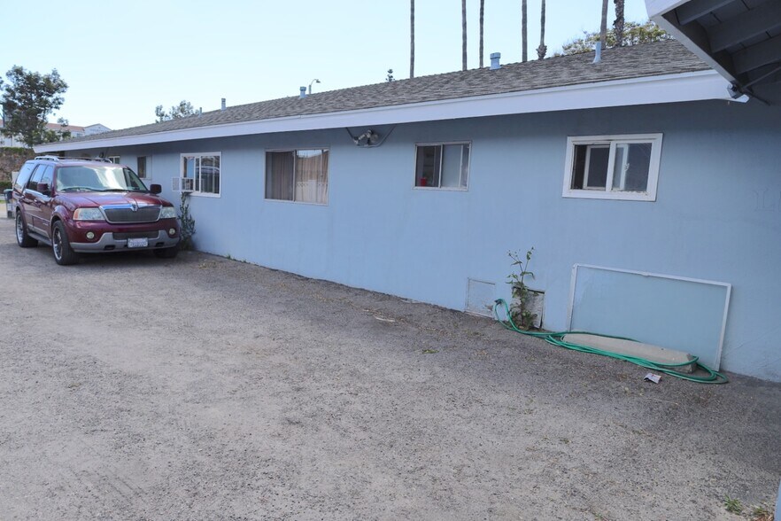 More Photos Of 417 W Guinida Ln, Anaheim Apartments For Sale
