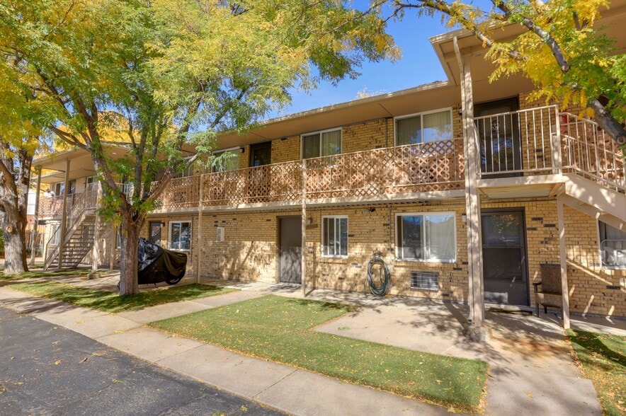 More Photos Of 10705 W 7th Ave, Lakewood Apartments For Sale