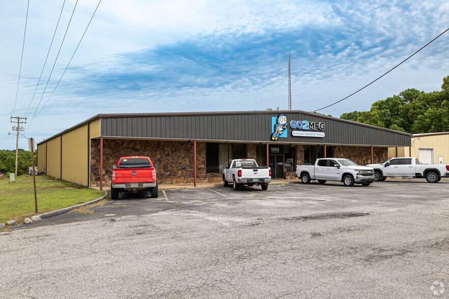 Primary Photo Of 1060 1st Ave NE, Gravette Industrial For Lease