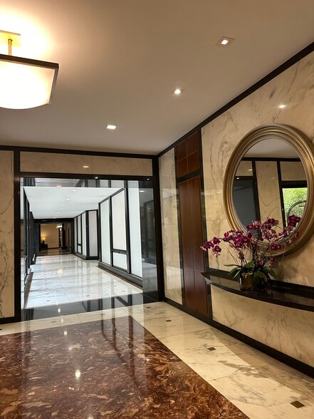 More Photos Of 35 E 85th St, New York Apartments For Sale