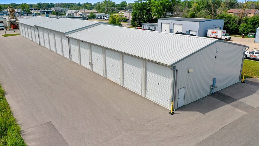 More Photos Of 1854 Industrial Dr, Green Bay Specialty For Sale