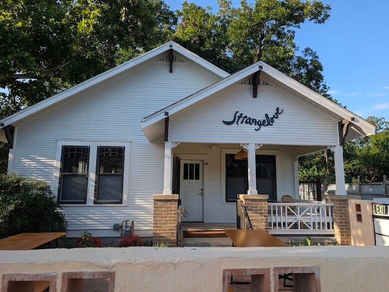 More Photos Of 2506 E Cesar Chavez St, Austin Specialty For Lease