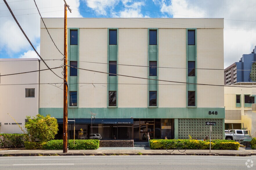 More Photos Of 848 S Beretania St, Honolulu Medical For Lease