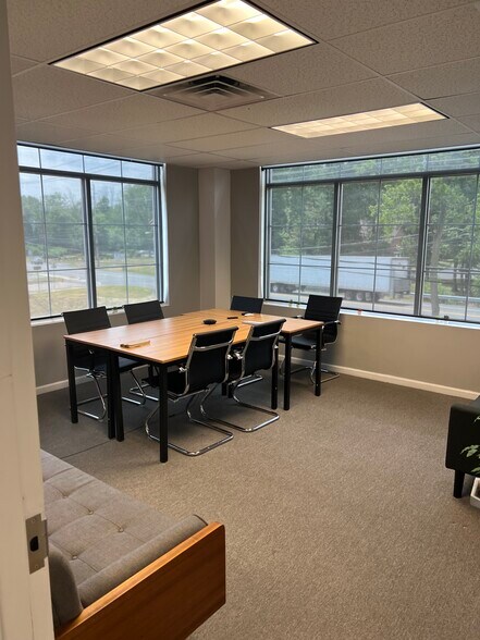 More Photos Of 21 NJ-31, Pennington General Retail For Lease