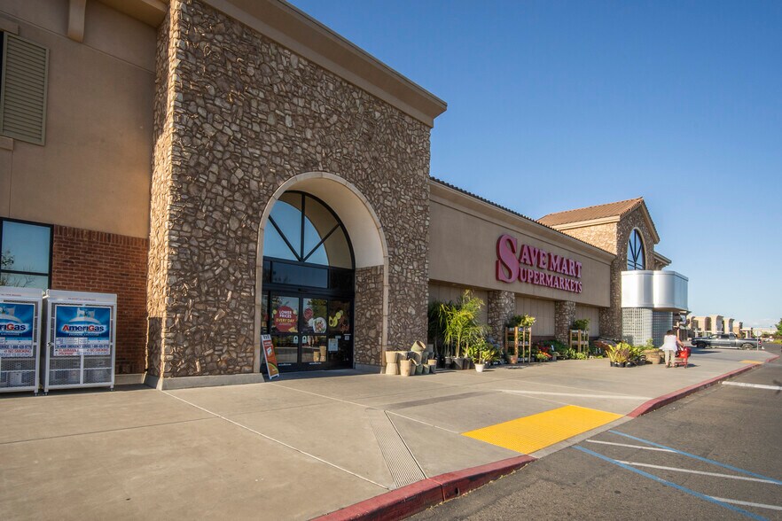 More Photos Of 2351-2441 Claribel Rd, Riverbank Unknown For Lease