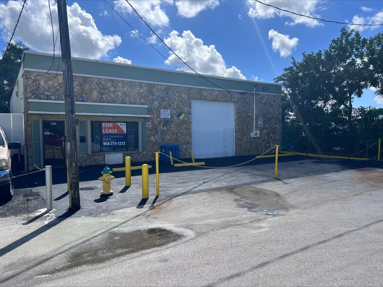 Primary Photo Of 3000 NW 23rd Ave, Oakland Park Warehouse For Lease