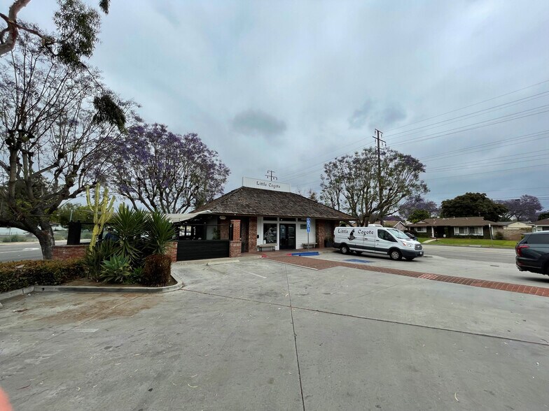 More Photos Of 3400-3500 Los Coyotes Diag, Long Beach General Retail For Lease