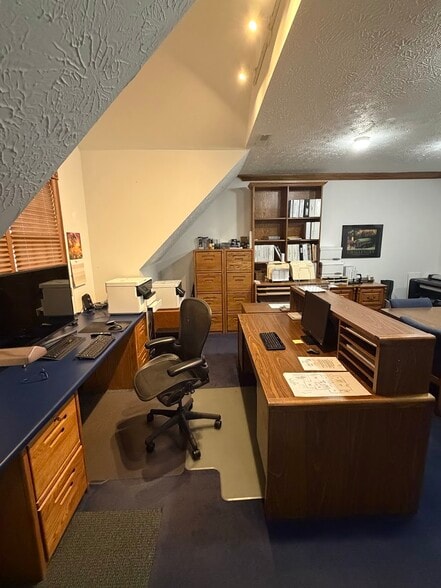 More Photos Of 70 E Main St, Greenwood Office For Lease