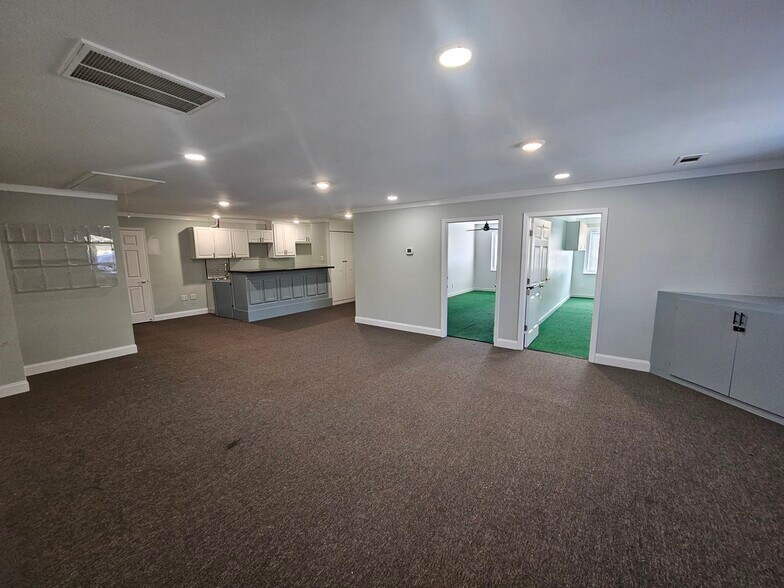 More Photos Of 103 Buford Dam Rd, Cumming Religious Facility For Lease