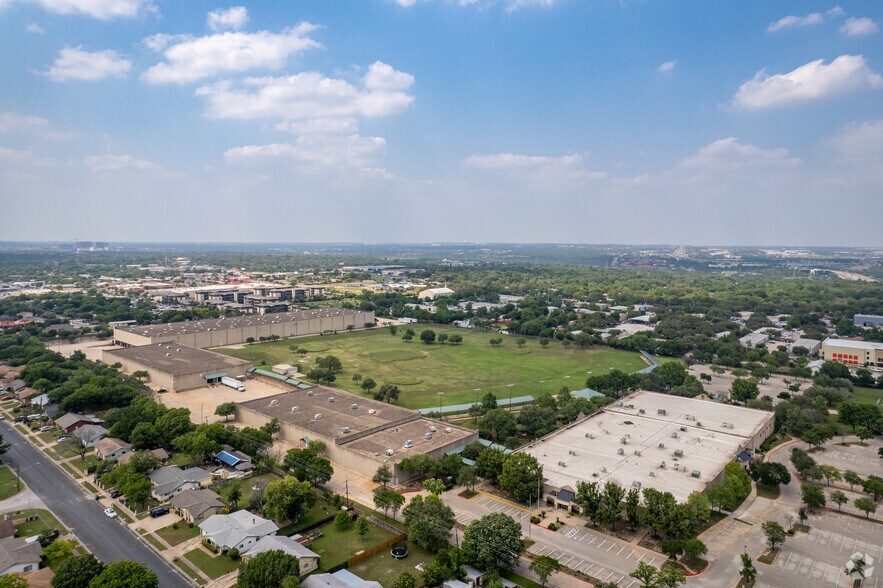 More Photos Of 11000 Middle Fiskville Rd, Austin Unknown For Lease