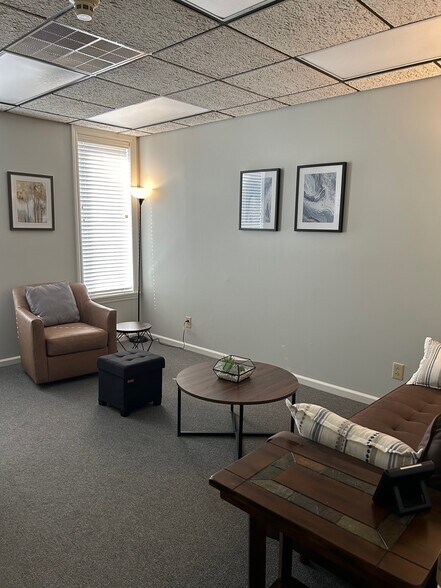 More Photos Of 225 Humphrey Rd, Greensburg Medical For Lease