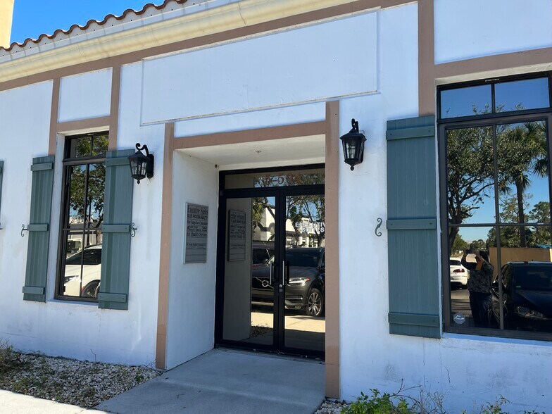 More Photos Of 13550 Reflections Pky, Fort Myers Unknown For Lease