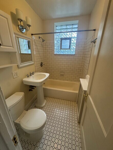 More Photos Of 659 Maryland Ave, Pittsburgh Apartments For Sale