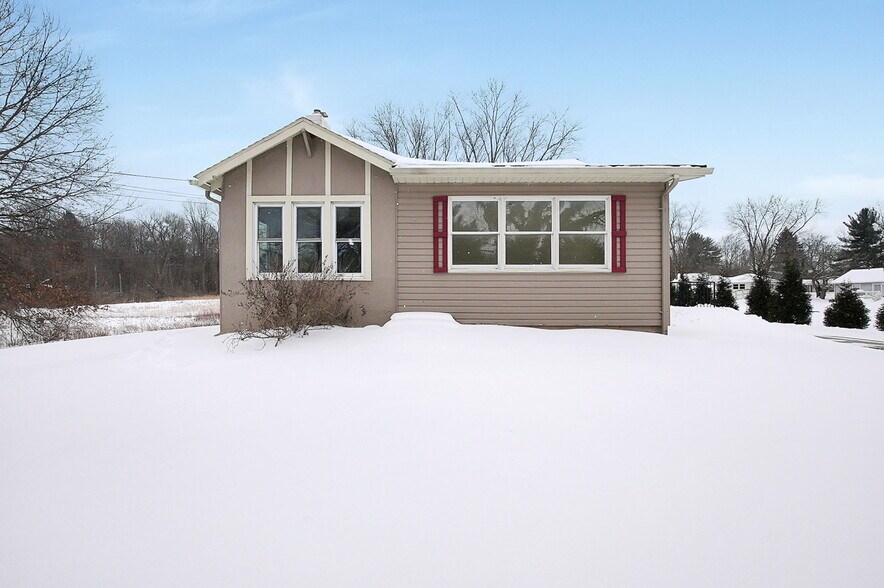 More Photos Of 1805 Columbus Rd, Granville Daycare Center For Sale