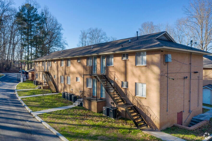 More Photos Of 2125 Joseph E Boone Blvd, Atlanta Apartments For Sale