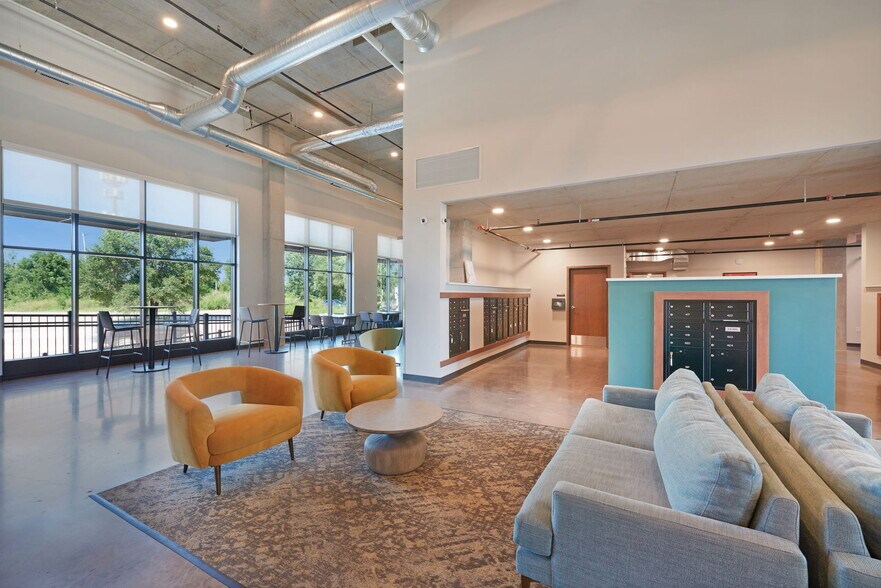 More Photos Of 176 Robert St S, Saint Paul Apartments For Lease