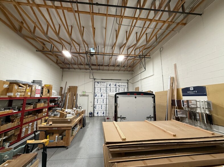 More Photos Of 1324 N Farrell Ct, Gilbert Warehouse For Sale