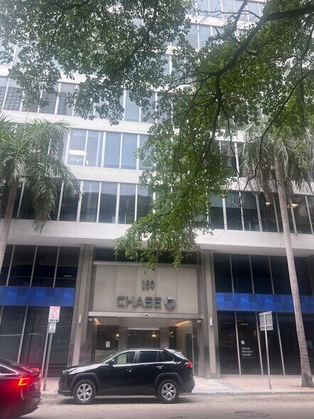 More Photos Of 150 SE 2nd Ave, Miami Office Residential For Sale