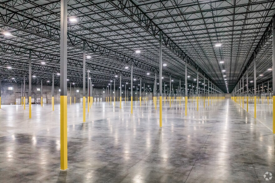 More Photos Of 16220 Hopewell Rd, Williamsport Distribution For Lease