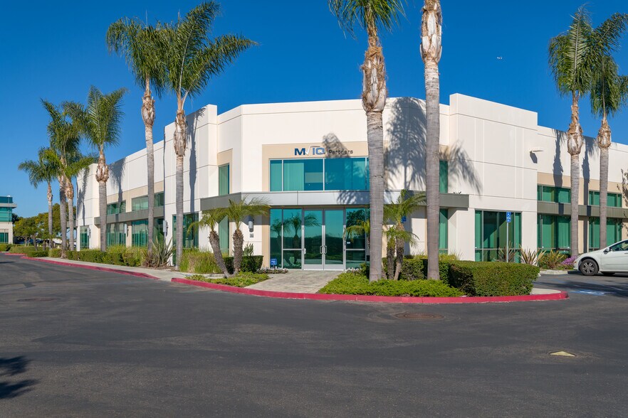 More Photos Of 1910 Palomar Point Way, Carlsbad Unknown For Lease