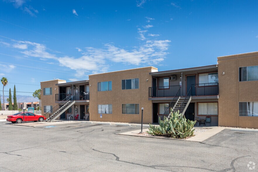 More Photos Of 6590 E Golf Links Rd, Tucson Apartments For Sale