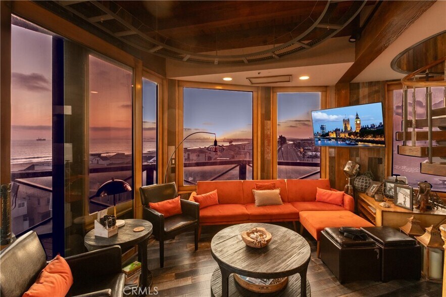 More Photos Of 1 Anderson St, Seal Beach Specialty For Sale