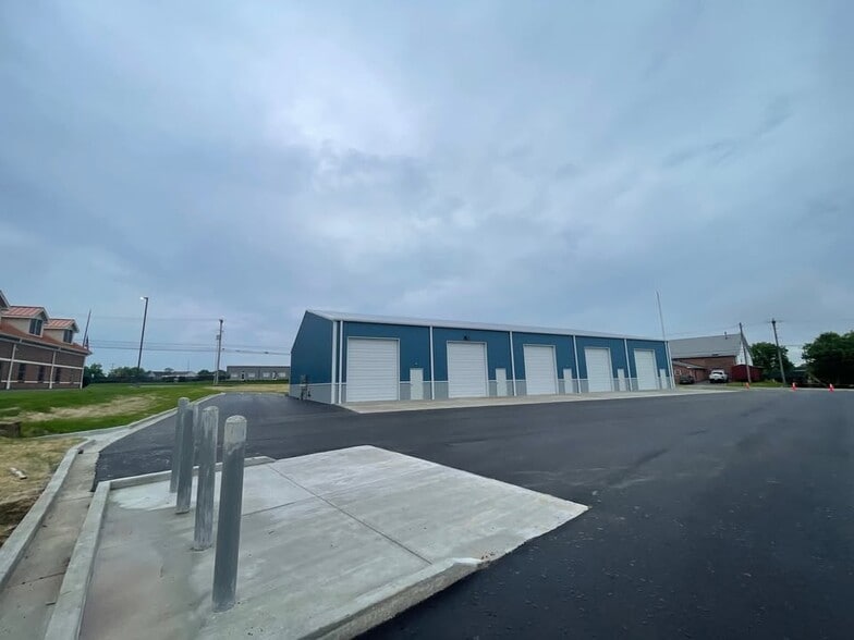 More Photos Of 101 John C Watts dr, Nicholasville Warehouse For Sale