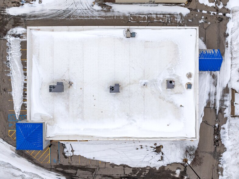 More Photos Of 195 M 66 N, Charlevoix Drugstore For Sale