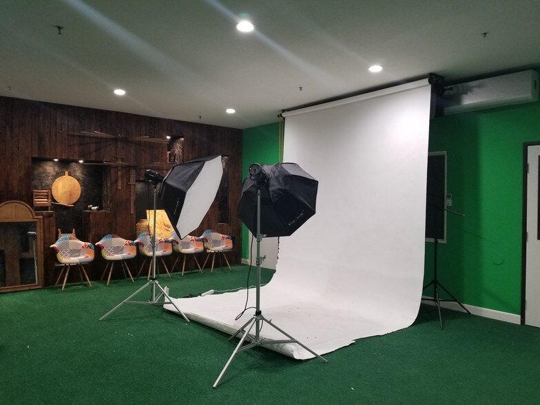 More Photos Of 16839 E Gale Ave, City of Industry Warehouse For Lease