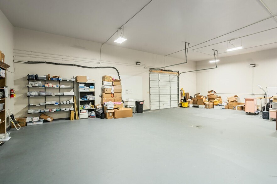 More Photos Of 159 Braddie Dr, Del Rio Light Distribution For Sale