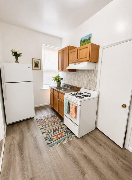 More Photos Of 7020 Woodland Ave, Philadelphia Apartments For Sale