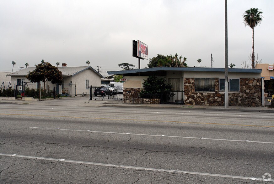 Primary Photo Of 4062-4070 W Century Blvd, Inglewood Storefront Retail Residential For Lease