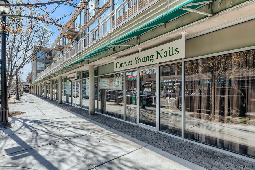 More Photos Of 1100 Central Ave, Wilmette Apartments For Lease