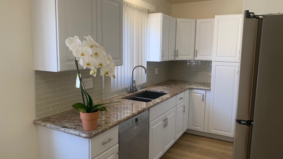 More Photos Of 21110 Wood Ave, Torrance Apartments For Sale