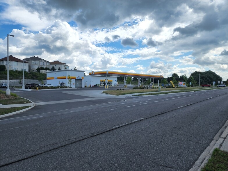 More Photos Of 471 Terry Fox Dr, Kanata General Retail For Lease