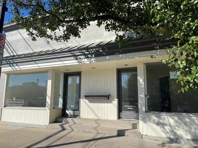 Primary Photo Of 519 - B 4th St, Wilmette Storefront For Lease