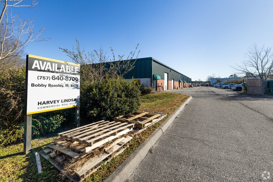 More Photos Of 2517 Squadron Ct, Virginia Beach Warehouse For Lease