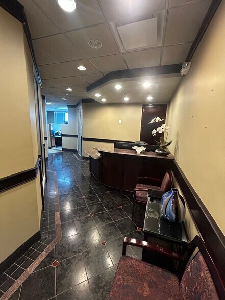 More Photos Of 10110 Molecular Dr, Rockville Medical For Sale