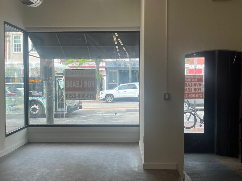 More Photos Of 308 Market St, Philadelphia Storefront Retail Office For Lease