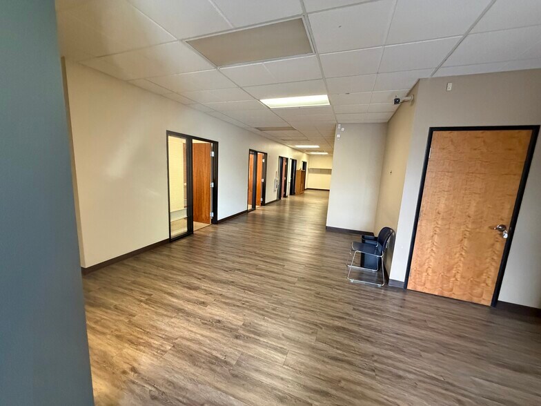 More Photos Of 3225 Monier Cir, Rancho Cordova Flex For Lease