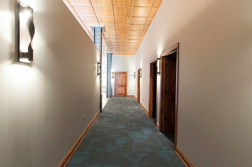 More Photos Of 2515 Liberty Ave, Pittsburgh Medical For Lease