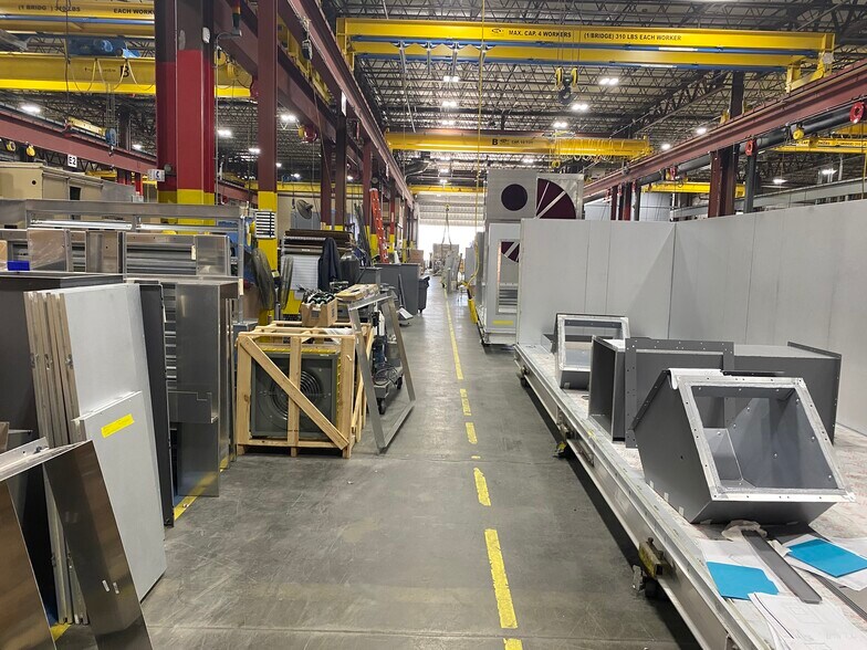 More Photos Of 79 Monroe St, Amesbury Manufacturing For Sale