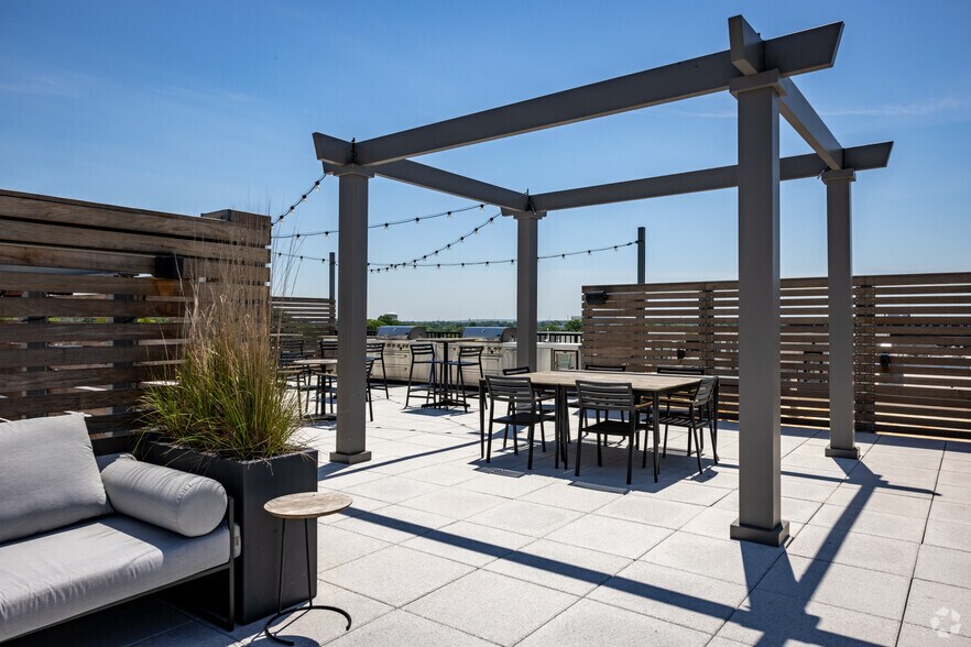 More Photos Of 81 Monroe St, Rahway Apartments For Lease