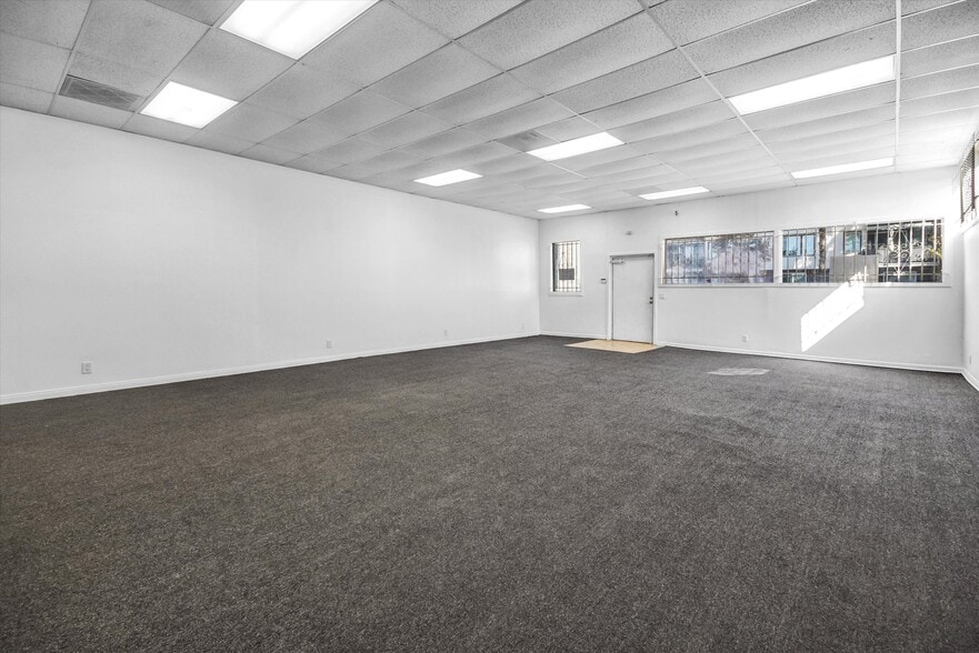 Primary Photo Of 11418 Garvey Ave, El Monte Freestanding For Lease