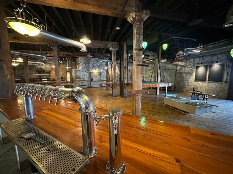 More Photos Of 638 Lake St, Wilson Freestanding For Sale