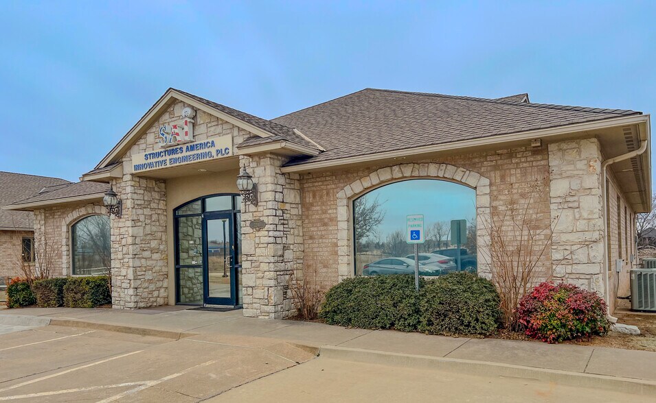 More Photos Of 2240 NW 164th St, Edmond Office For Lease