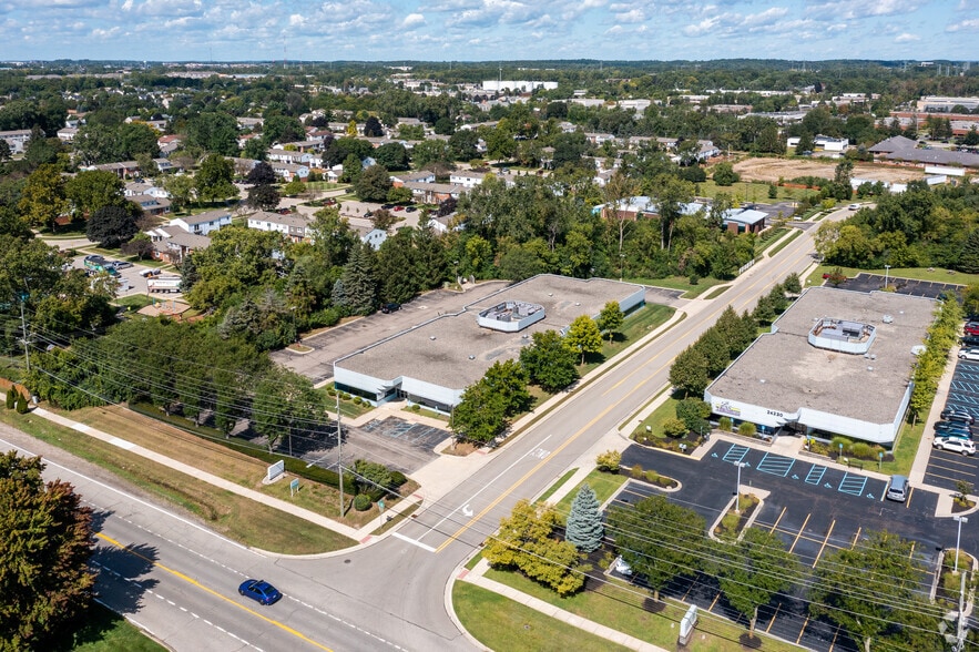 More Photos Of 24245 Karim Blvd, Novi Medical For Sale