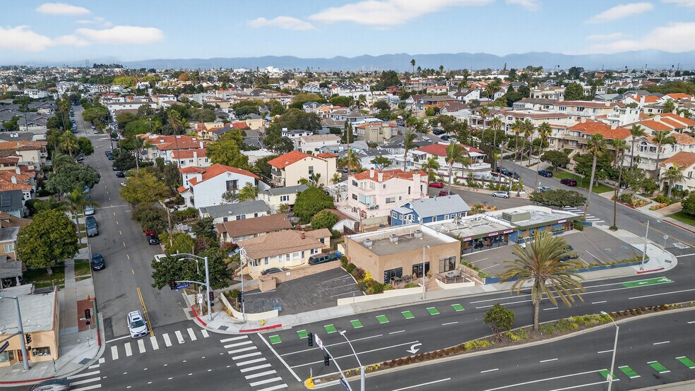 More Photos Of 401 Torrance Blvd, Redondo Beach Unknown For Lease