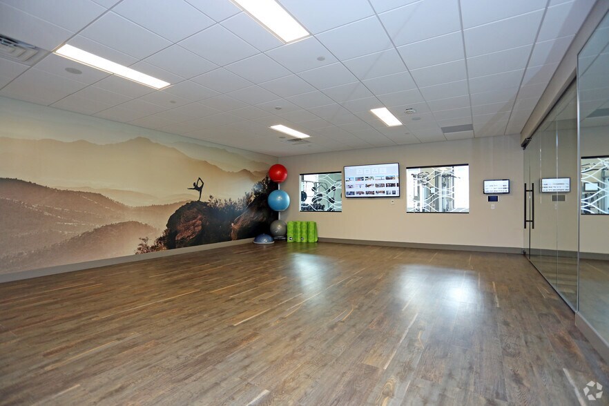More Photos Of 115 wilcox St, Castle Rock Apartments For Lease